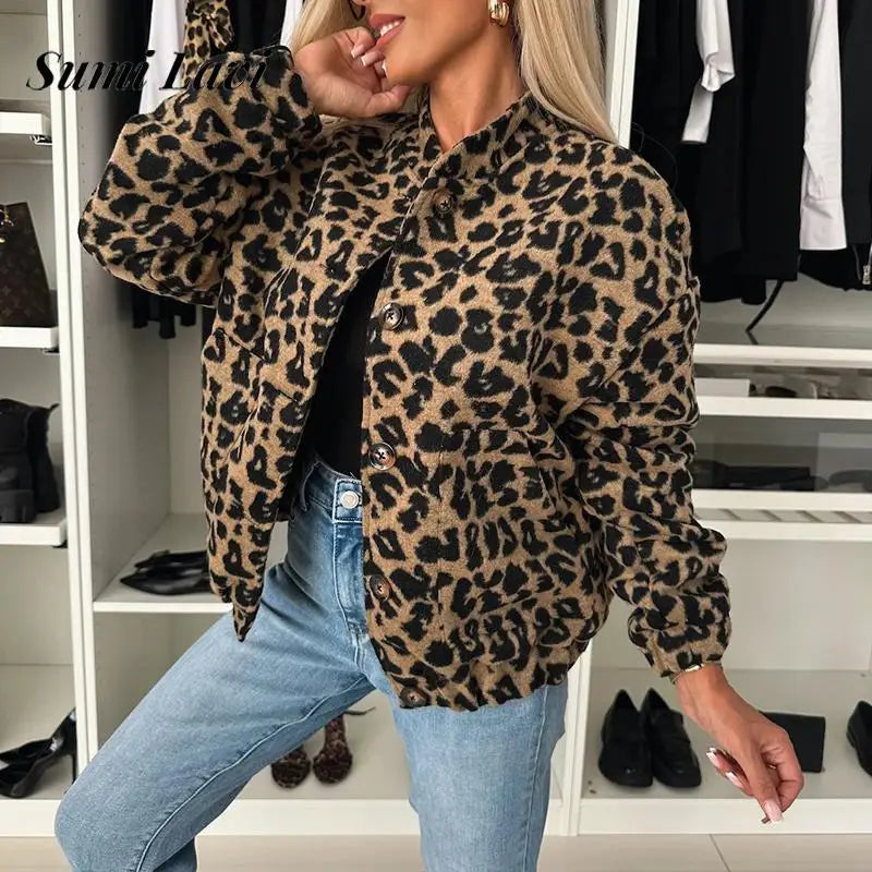 Emma™ | Leopardprint Korte Jakker – Hvor Luksus og Eventyr Møtes