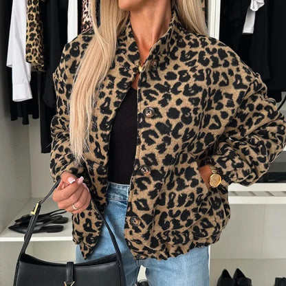 Emma™ | Leopardprint Korte Jakker – Hvor Luksus og Eventyr Møtes